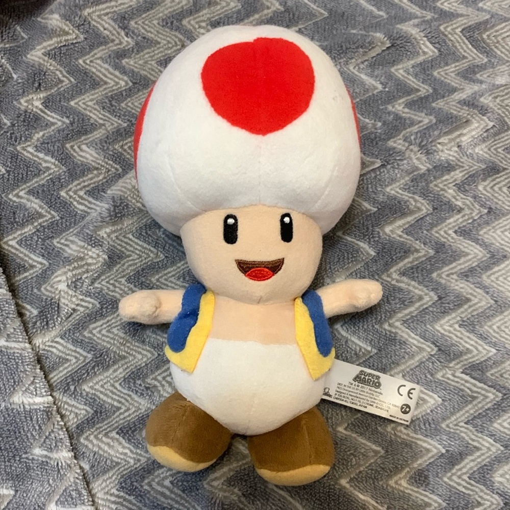 Super Mario. Mushroom 🍄 plushy. Nintendo. Color: white O/S. good condition